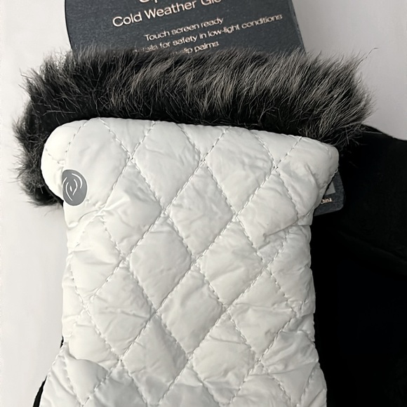 APANA || Quilted Cold Weather Gloves. Sz. S/M - Picture 3 of 6